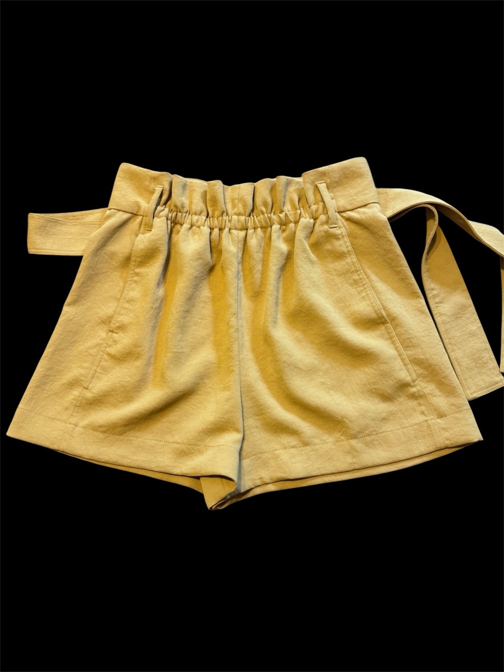 Wilfred High-Waist Yellow Paperbag Shorts with Tie Belt size 8 like new